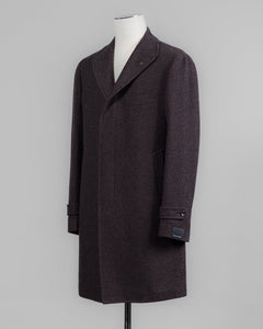 Model: Thomas
Unlined
Unconstructed shoulder
Color: M606 / Brown
Composition: 95% Virgin Wool 5% Cashmere
Made in Martina France, Italy Tagliatore Wool &amp; Cashmere Overcoat / Brown