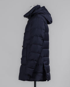 Montecore Super 120's Wool DB Parka / Navy
Article: F07MUCX745
Color: Navy / 89
Down insulated (Duck / 90% down, 10% feathers)
Outer fabric 100% Extra fine Merino Super 120's wool
Lining 1 (main) 100% pl
Lining 2 (Sleeve) 100% pa (Nylon)
Slanted side pockets&nbsp;