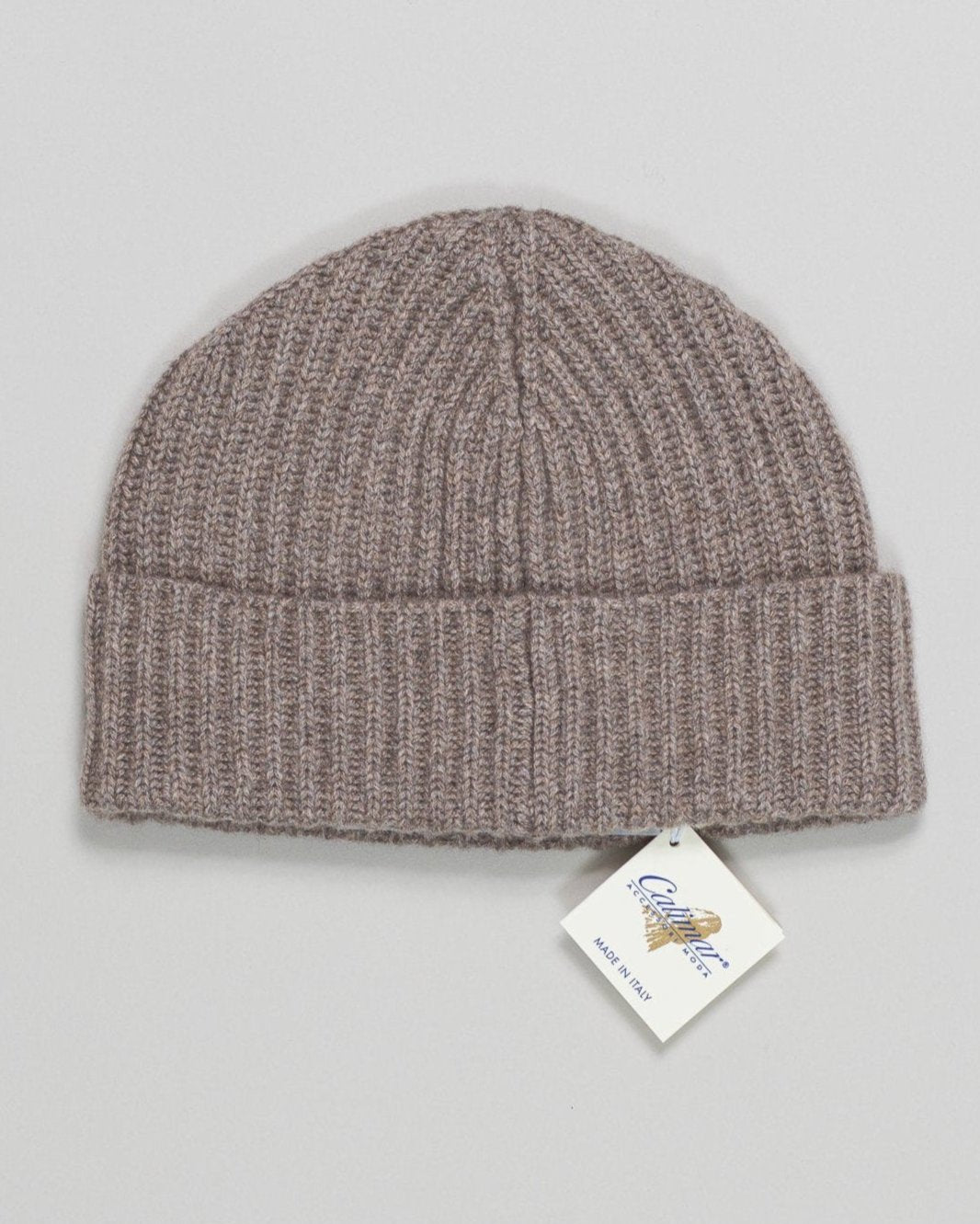 A staple for everyday wear. Perfect for wearing up high in a rolled fisherman style, or pulled snug. This beanie comes with lower profile fit.

Composition: 100% Cashmere
Article: WVU.128
Color: Taupe / 20627
Lower profile fit Calimar Ribbed Cashmere Low Beanie / Taupe
Made in Italy