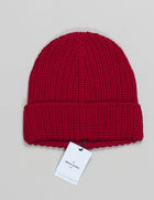 Article: 10160/14232
Color: 289 / Red
Composition: 100% Virgin Wool (Extrafine Merino)

Made in Italy 
 Gran Sasso Merino Wool Beanie / Red