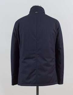 External material: 80% Pl, 20%Vi
Padding: 80% Down 20% Waterfowl Feathers
Lining 100% Ny

Buttons in front
Detachable bib (neckwarmer)&nbsp;
Flap pockets in front
Article: PI001189U 12638
Color: 9200 / Navy Herno Down Padded Jacket / Navy
