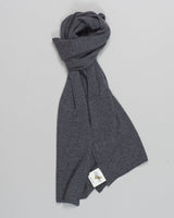 Composition: 100% Cashmere
Article: WS.281
Color: Grey / 20450
Made in Italy Calimar Cashmere Scarf / Grey