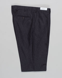 1 pleat
Unfinished hem (to be finished to desired length)
Belt loops
Model: B1P
Article: TP00704
Color: 5420 / Dark Grey
Composition: 100% Virgin Wool
Made in Italy De Petrillo Flannel Trousers / Dark Grey
