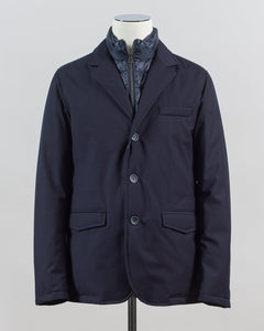 External material: 80% Pl, 20%Vi
Padding: 80% Down 20% Waterfowl Feathers
Lining 100% Ny

Buttons in front
Detachable bib (neckwarmer)&nbsp;
Flap pockets in front
Article: PI001189U 12638
Color: 9200 / Navy Herno Down Padded Jacket / Navy