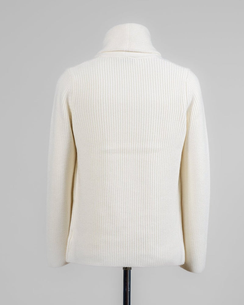 Article: 13190/14250
Color: 005 / Off-White
Composition: 100% Virgin Wool
Extrafine Merino
Made in Italy Gran Sasso DB Shawl Collar Cardigan / Off-White