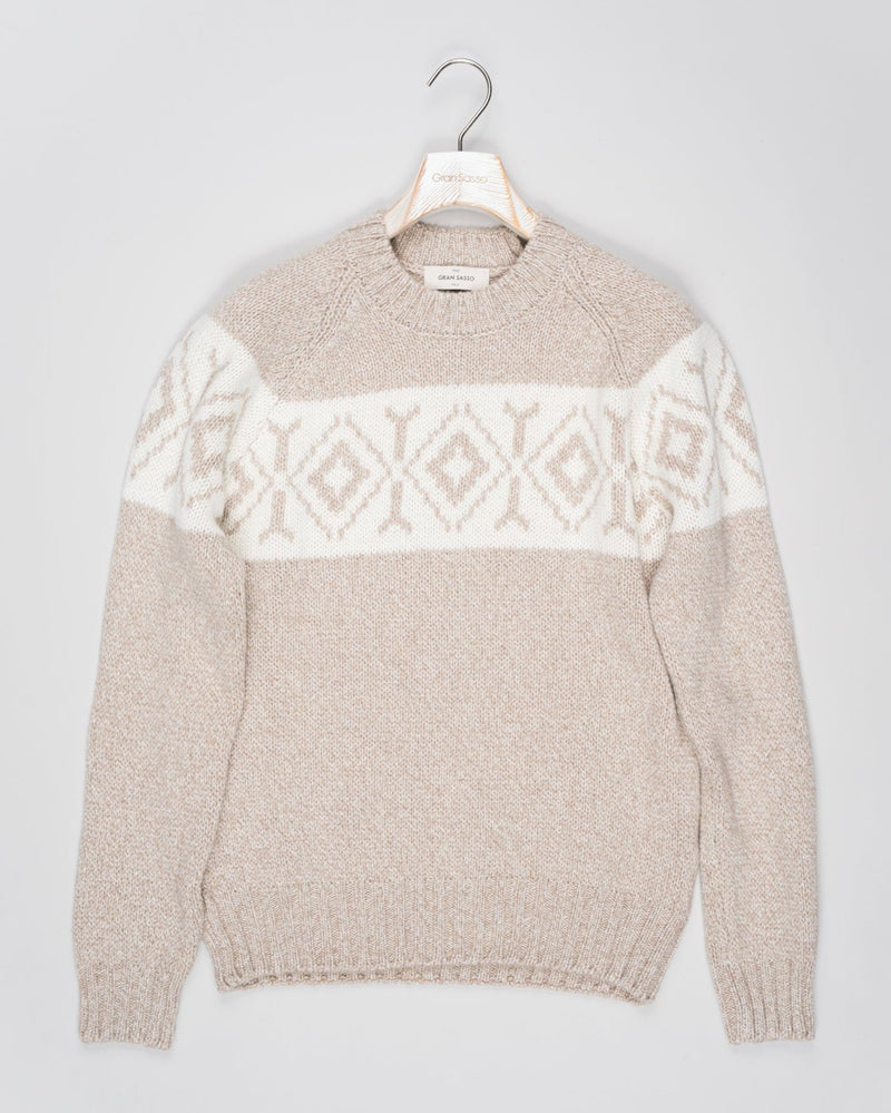 Article: 10170/15707
Color: 110 / Beige
Composition: 97% Eco-Cashmere 3% Virgin Wool
Made in Italy Gran Sasso Eco-Cashmere Crew Neck / Beige