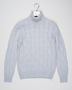 Classic version of a heavy roll neck with a beautiful knitted cable pattern. Warm and comfortable for the cold season.

Article: 13115/19659
Color: 061 / Light Grey
Composition: 80% Virgin Wool 10% Cashmere 10% Viscose

Made in Italy Gran Sasso Cable Knit Roll Neck / Light Grey