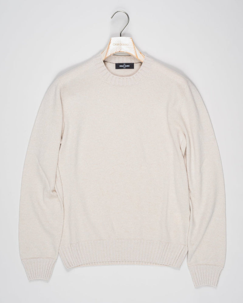 Article: 57106/20201
Color: 113 / Light Beige
Composition: 100% Cashmere (Felted)
Made in Italy Gran Sasso Felted Cashmere Crew Neck / Light Beige