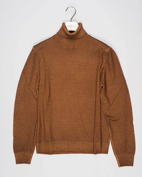 Article: 23197/31712
Color: 159 / Tobacco
Composition: 100% Virgin Wool

Made in Italy Gran Sasso Vintage Merino Roll Neck / Tobacco