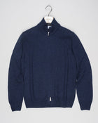 Article: 23123/19621
Color: 589 / Blue
Composition: 80% Virgin Wool 10% Cashmere 10% Viscose

Made in Italy Gran Sasso Full-Zip Knit / Blue
