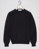 Article: 55167/14290
Color: 099 / Black
Composition: 100% Virgin Wool (Extrafine Merino)

Made in Italy Gran Sasso Merino Crew Neck / Black