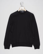 Article: 43167/15390
Color: 099 / Black
Composition: 70% Cashmere 30% Silk

Made in Italy Gran Sasso Cashmere & Silk Crew Neck / Black