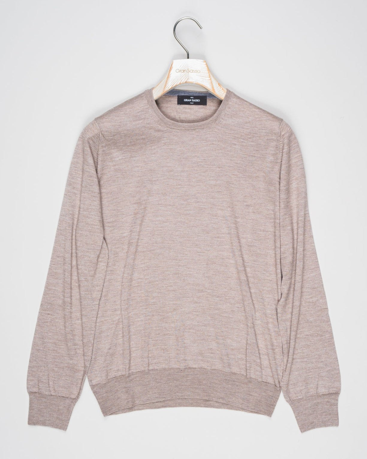 Article: 43167/15390
Color: 020 / Light Beige
Composition: 70% Cashmere 30% Silk

Made in Italy Gran Sasso Cashmere & Silk Crew Neck / Light Beige