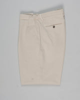 Article: 424180
Color: Ecru / 23
Composition: 98% Cotton 2% Elastan
Pleated front
Slanted side pockets
Beltloops
Beautiful color and broken in look and feel achieved by&nbsp;Garment dying&nbsp;process

Made in Naples, Italy Briglia Portobello Cotton Trousers / Ecru
