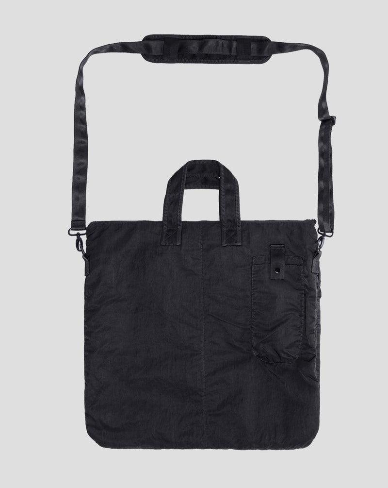 Weather resistant nylon sateen Handles Zipped main compartment Secure external pockets Lens detail Garment dyed Art. 15CMAC045A 005269G Col. 999  / Black  C.P. Company Nylon B Tote Bag / Black