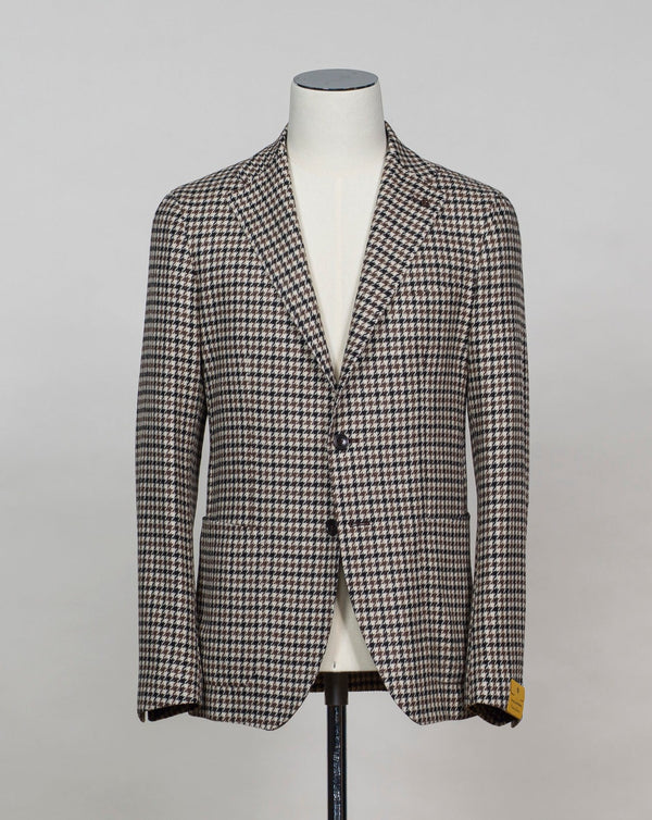 Fabric Exclusive for Tagliatore Tagliatore Checked Wool Mix Jacket / Brown Unlined  Unconstructed shoulder Mod. 1SMC22K  Art. 340178 Q Composition: 80% wo 20% Pl  Made in Martina Franca, Italy