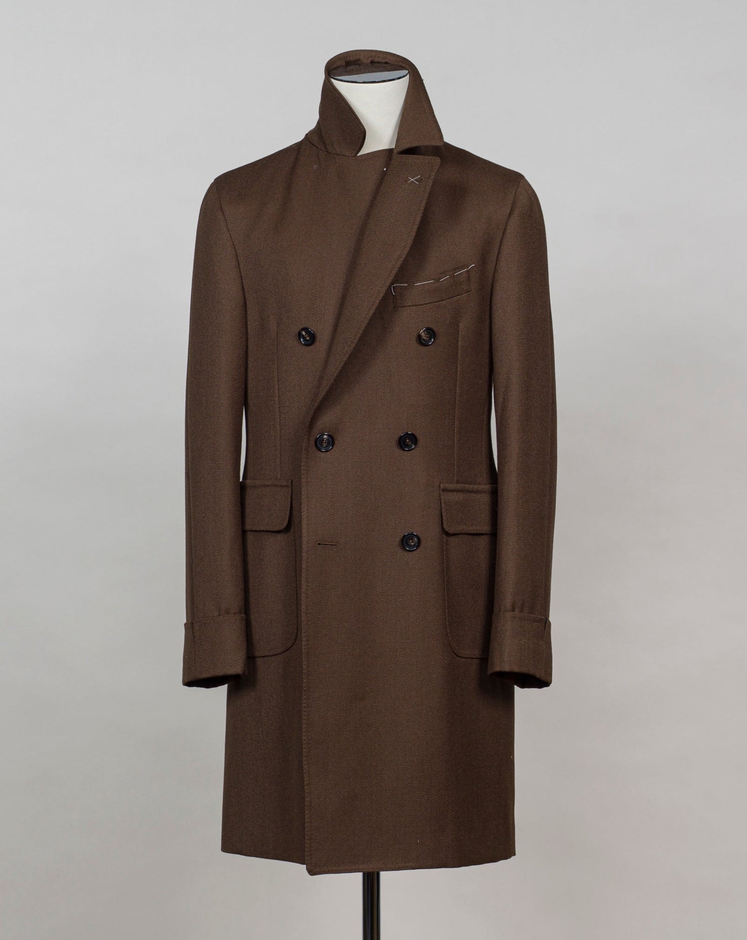Article: TW22133U De Petrillo Double Breasted Wool Overcoat / Brown Model: Bonifacio Color: 8160 / Brown Composition: 100% Wool Made in Italy
