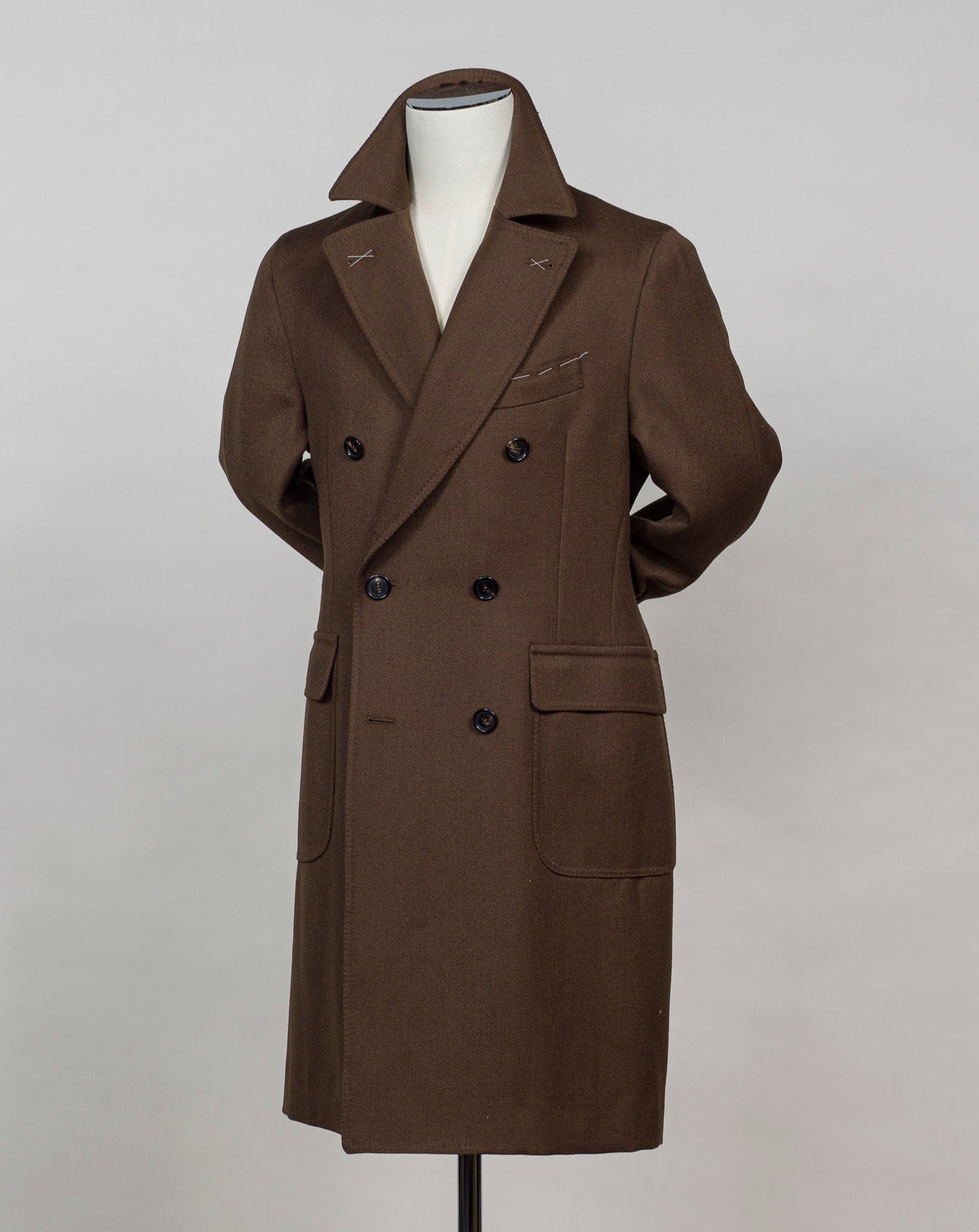 Article: TW22133U De Petrillo Double Breasted Wool Overcoat / Brown Model: Bonifacio Color: 8160 / Brown Composition: 100% Wool Made in Italy
