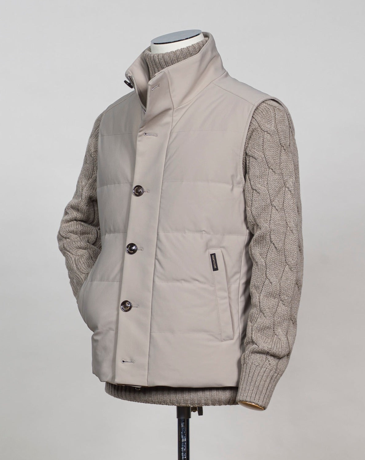 Mod F05MUWX734 Art. 101 Col. 03 / Light beige 42%Pl 36%pa 13%ea 9%pu Montecore Down Waistcoat / Light Beige