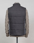 Gran Sasso hooded flannel waistcoat. Part of the iconic and always elegant Gran Sasso Sartorial line.  Wool and Alcantara Detachable hood (zip) Zippered side pockets  Art. 23192/51303 Col.080 / Grey Made in Italy 