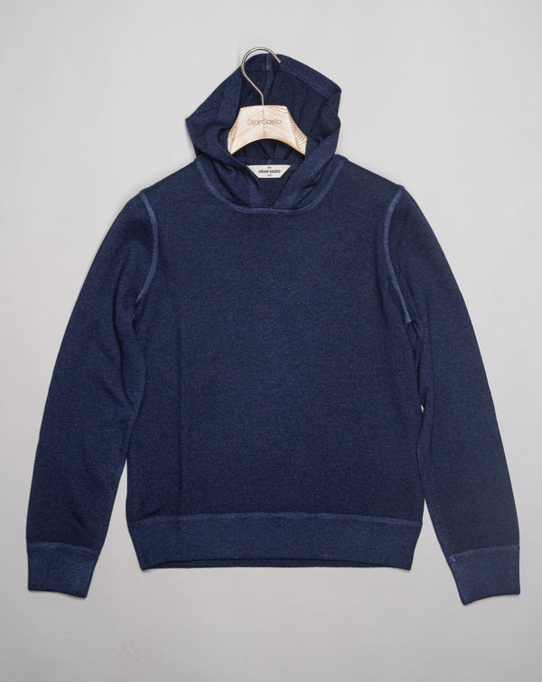 Article: 58150 / 19538 Model: Pull Cappuccio Composition: 80% Virgin wool 10% Cashmere 10% Viscose Color: 905 / Blue Made in Italy Gran Sasso Vintage Wool & Cashmere Hoodie