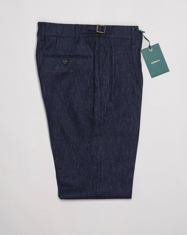 Model: Retrolong Article: vb1288 Composition: 100% Virgin wool Color: Blue "Denim" Made in Martina Franca, Italy Berwich Single Pleat Flannel Trousers / Blue "Denim"