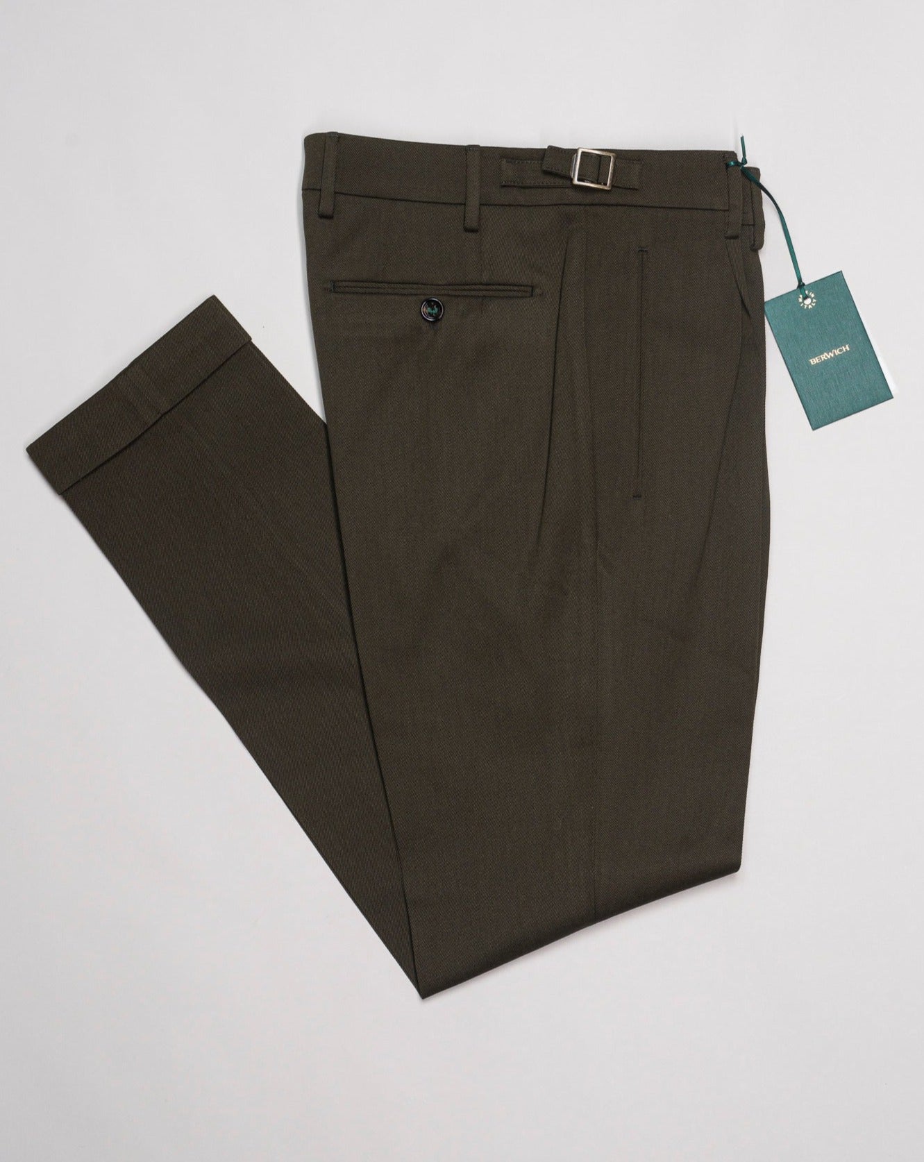 Model: Retrolong Article: sb1201 Composition: 70% Virgin wool 30% Cotton Color: Army Green Made in Martina Franca, Italy Berwich Single Pleat Wool & Cotton Trousers / Army Green