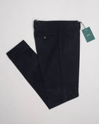 Morello slim fit chinos. A true corner stone of every man’s casual wardrobe. Combine with a smart blazer or a nice knit. Col. Navy 5cm turn up 98% Cotton 2% Elastan Art. ts1620x Mod. Morello Made in Martina Franca, Italy