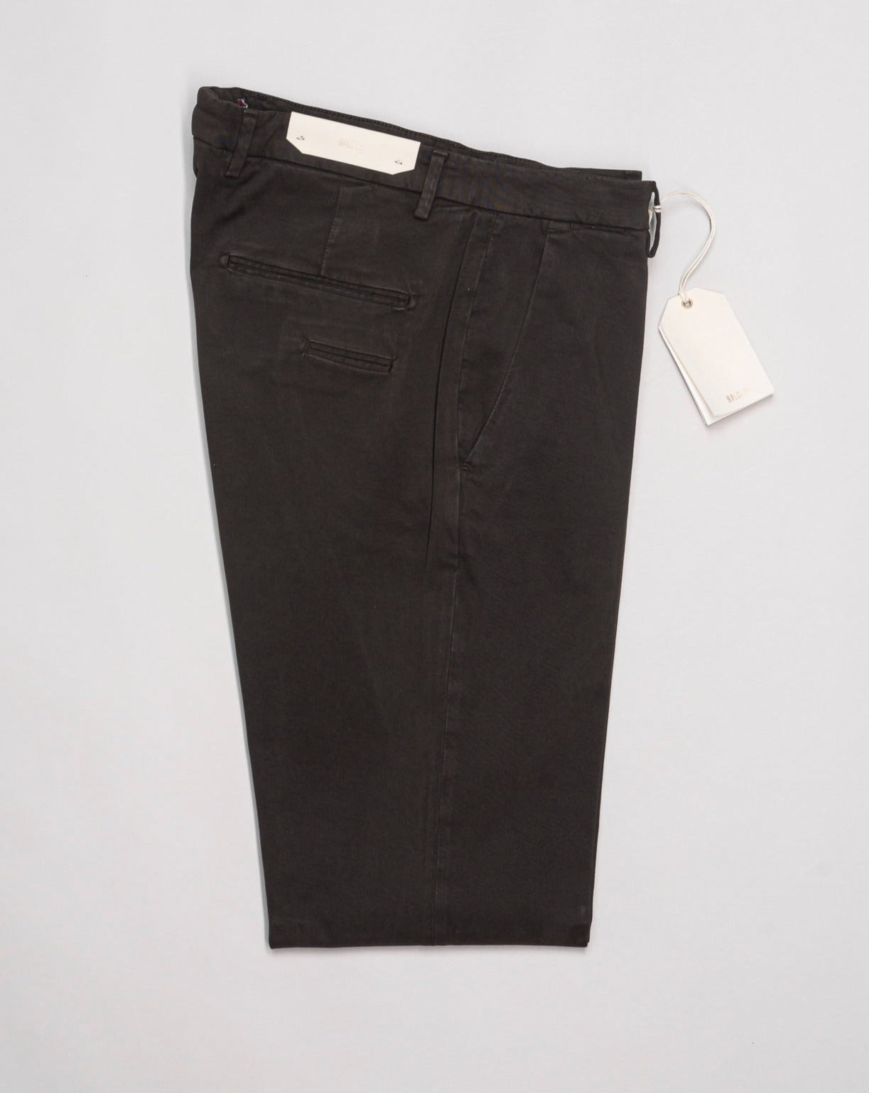 Model:BG03 Color:  56 / Dark Brown Art. 423009, 97%co 3%ea. Garment dyed cotton Slim fit Leg opening 17.5cm per half / Size 50 Made in Italy Briglia Garment Dyed Cotton Chinos / Dark Brown