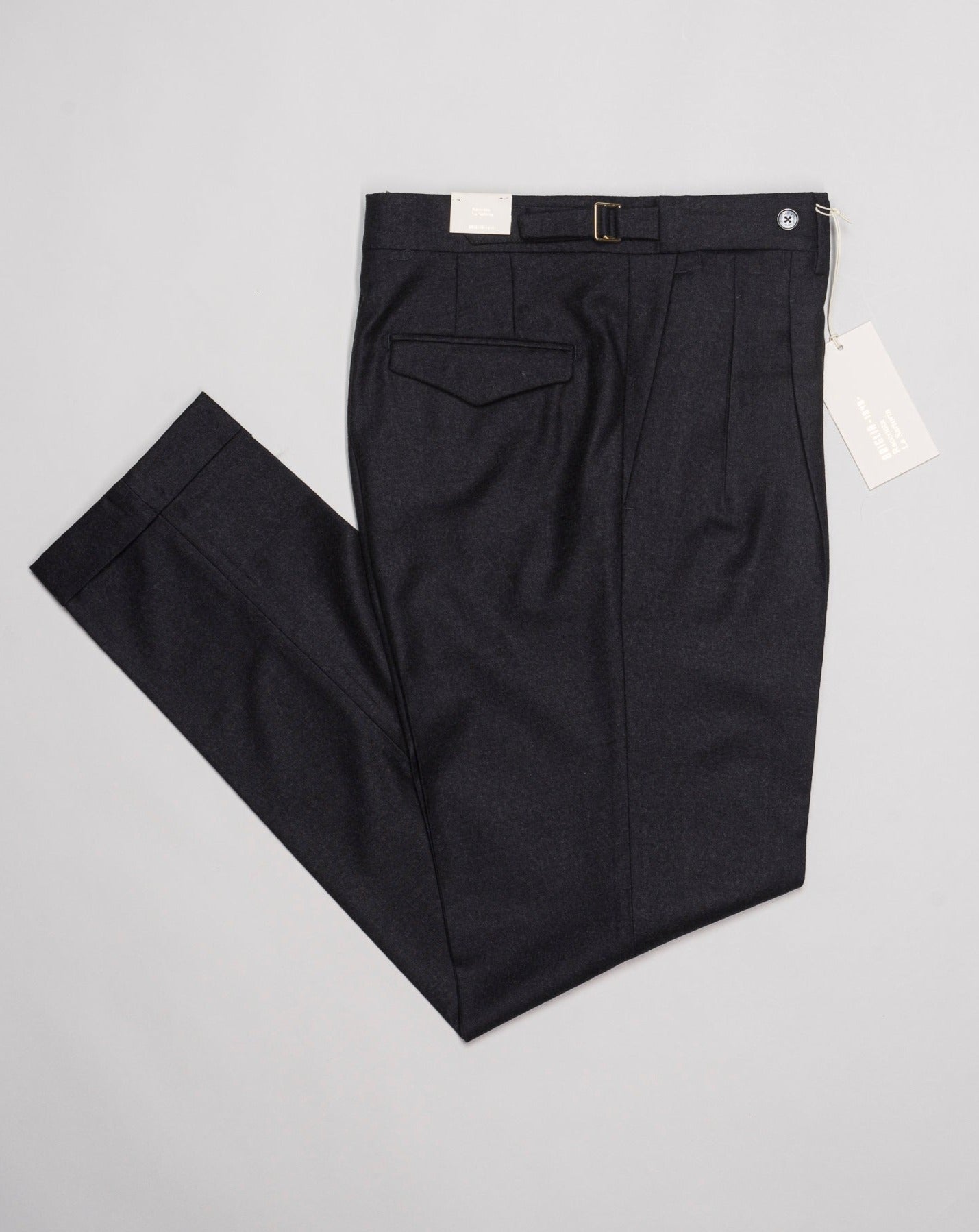 Model: Quartieris 2 pleats and side adjusters Art. 423120 99% wool 1% ea Color: 90 / Dark Grey Made in Italy Briglia Pleated Wool Flannel Trousers / Dark Grey