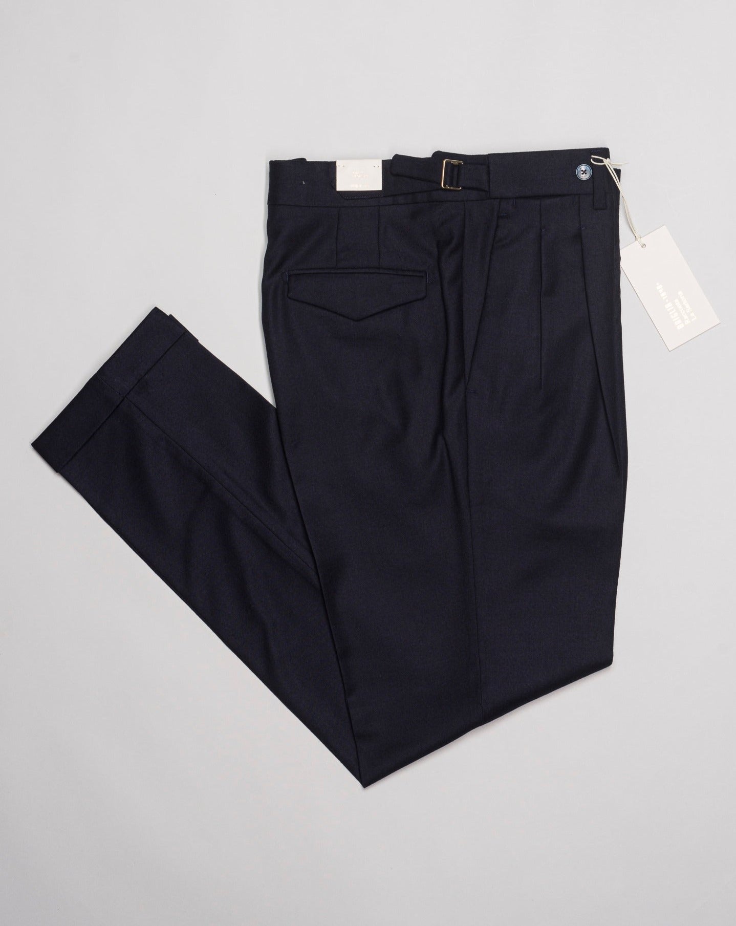 Model: Quartieris 2 pleats and side adjusters Art. 423120 99% wool 1% ea Color: 11 / Navy Made in Italy Briglia Pleated Wool Flannel Trousers / Navy