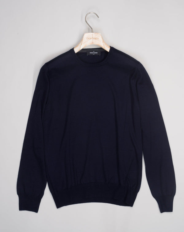 Article: 43167 / 15390 Color: 598 / Navy Composition: 70% Cashmere 30% Silk  Made in ItalyGran Sasso Cashmere Silk Crew Neck / Navy