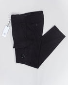 Art. 15CMPA186A 005529G Col 999 Black Ergonomic fit 2 Cargo pockets C.P. Lens detailing Garment dyed C.P. Company Stretch Sateen Cargo Pants / Black