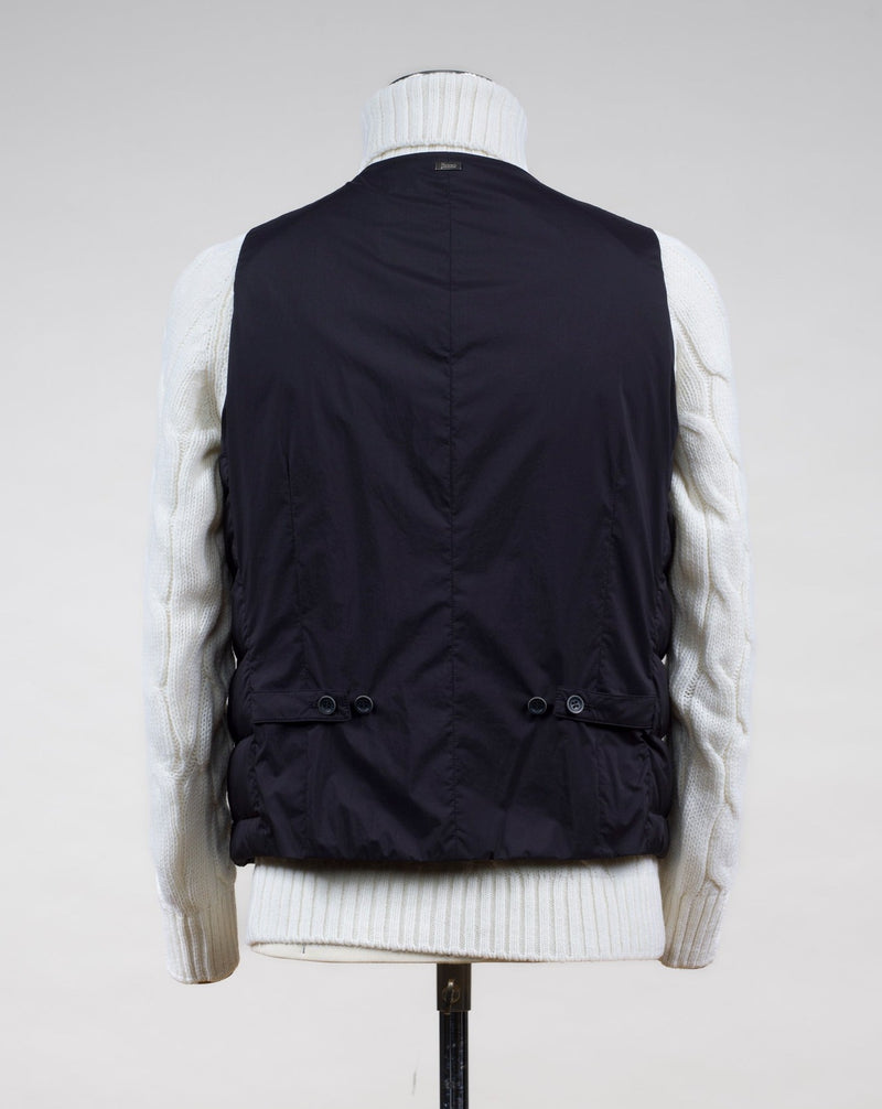 Article: PI002ULE 19288 Color: Navy / 9200 Herno Down Vest / Navy