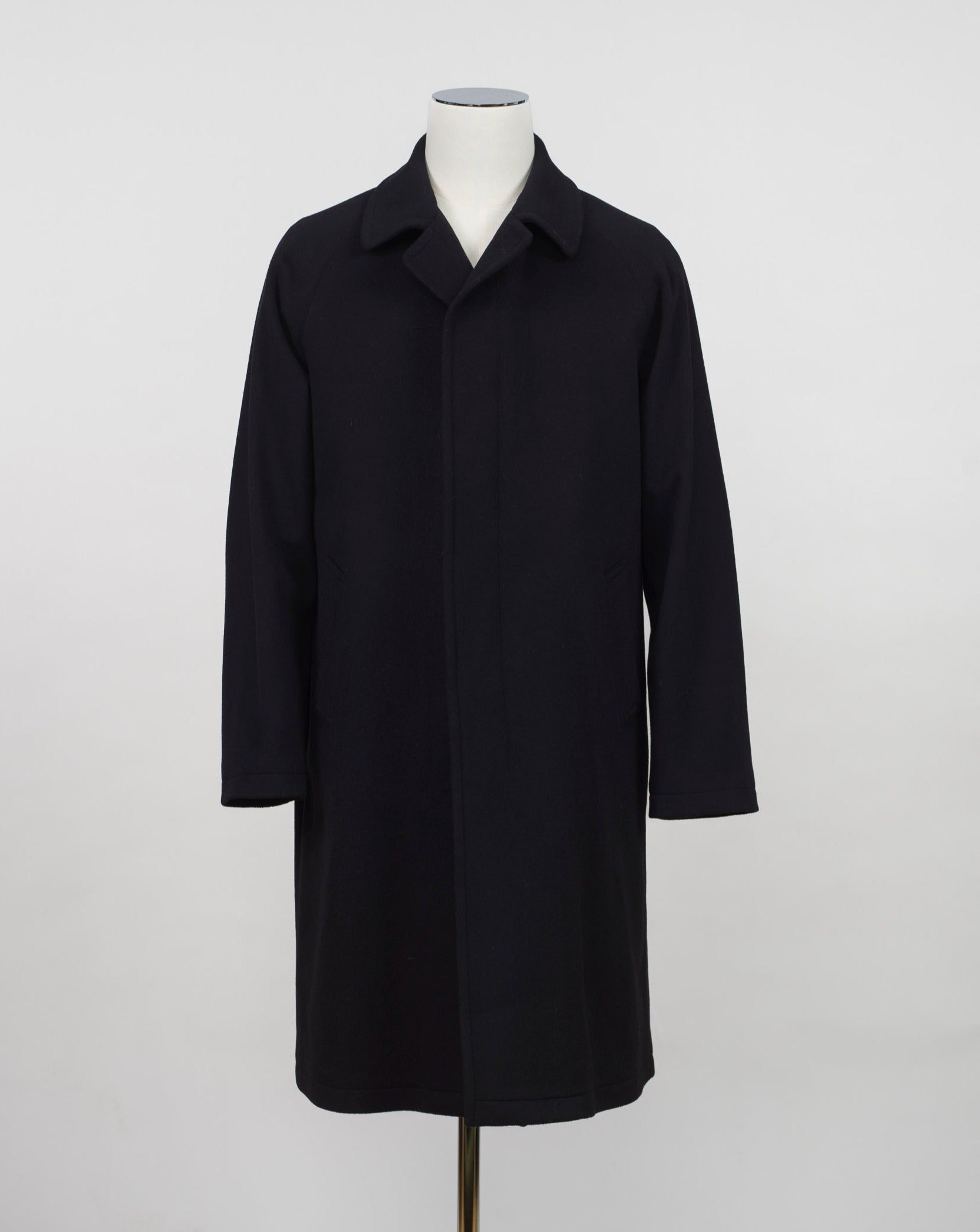 Tagliatore Wool & Cashmere Raglan Overcoat / Black – Vaatturiliike
