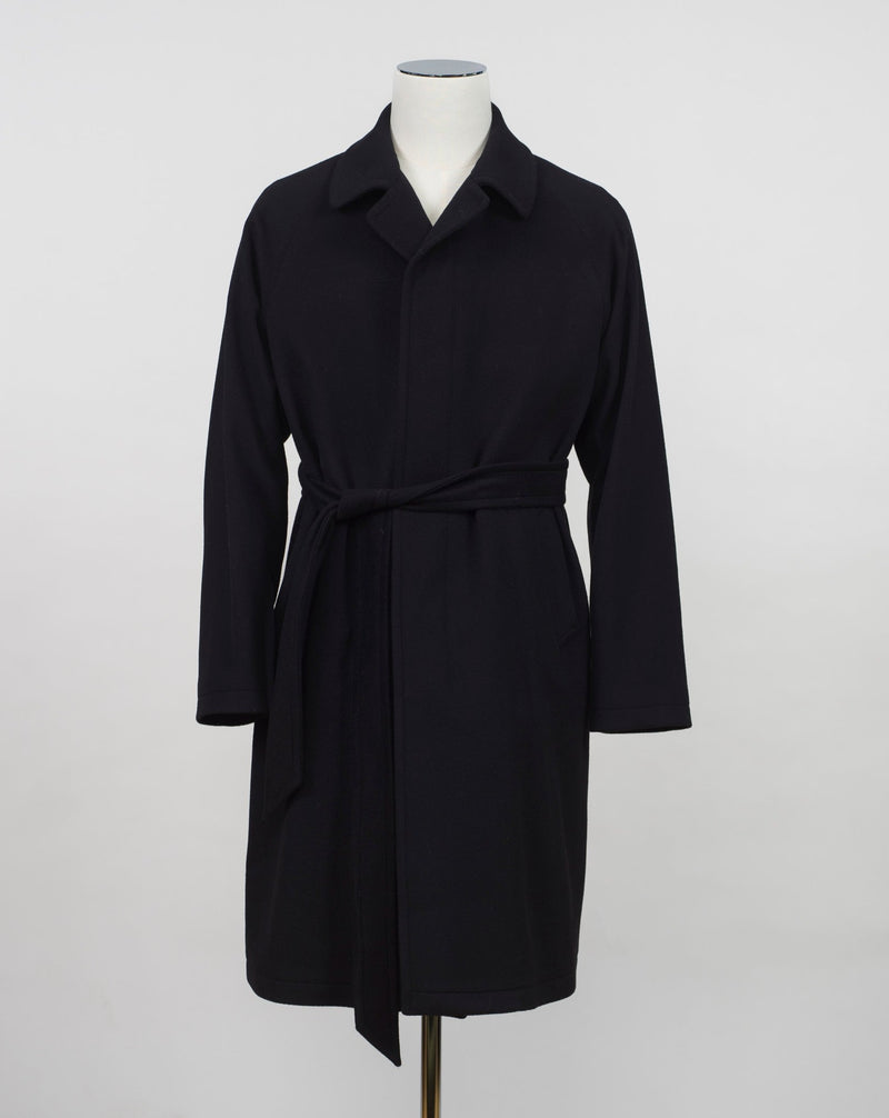 Model: Salomon/S ST Color: N5051 / Black Composition: 90% Virgin wool 10% Cashmere  Made in Martina Franca, Italy Tagliatore Wool & Cashmere Raglan Overcoat / Black