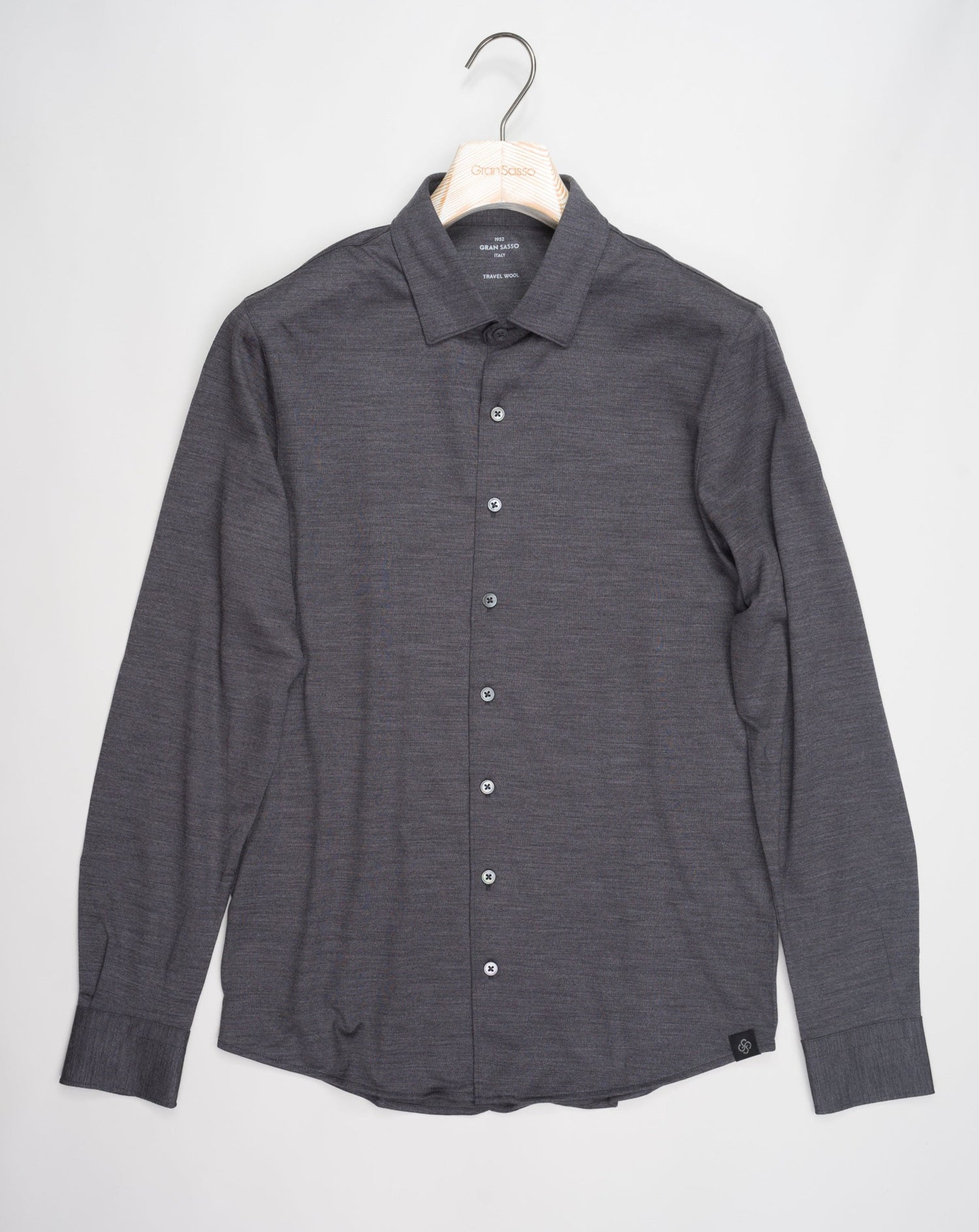 Article: 60122 / 69001 Color: 090 / Grey Composition: 100% Virgin Wool Made in Italy Gran Sasso Travel Wool Shirt / Grey