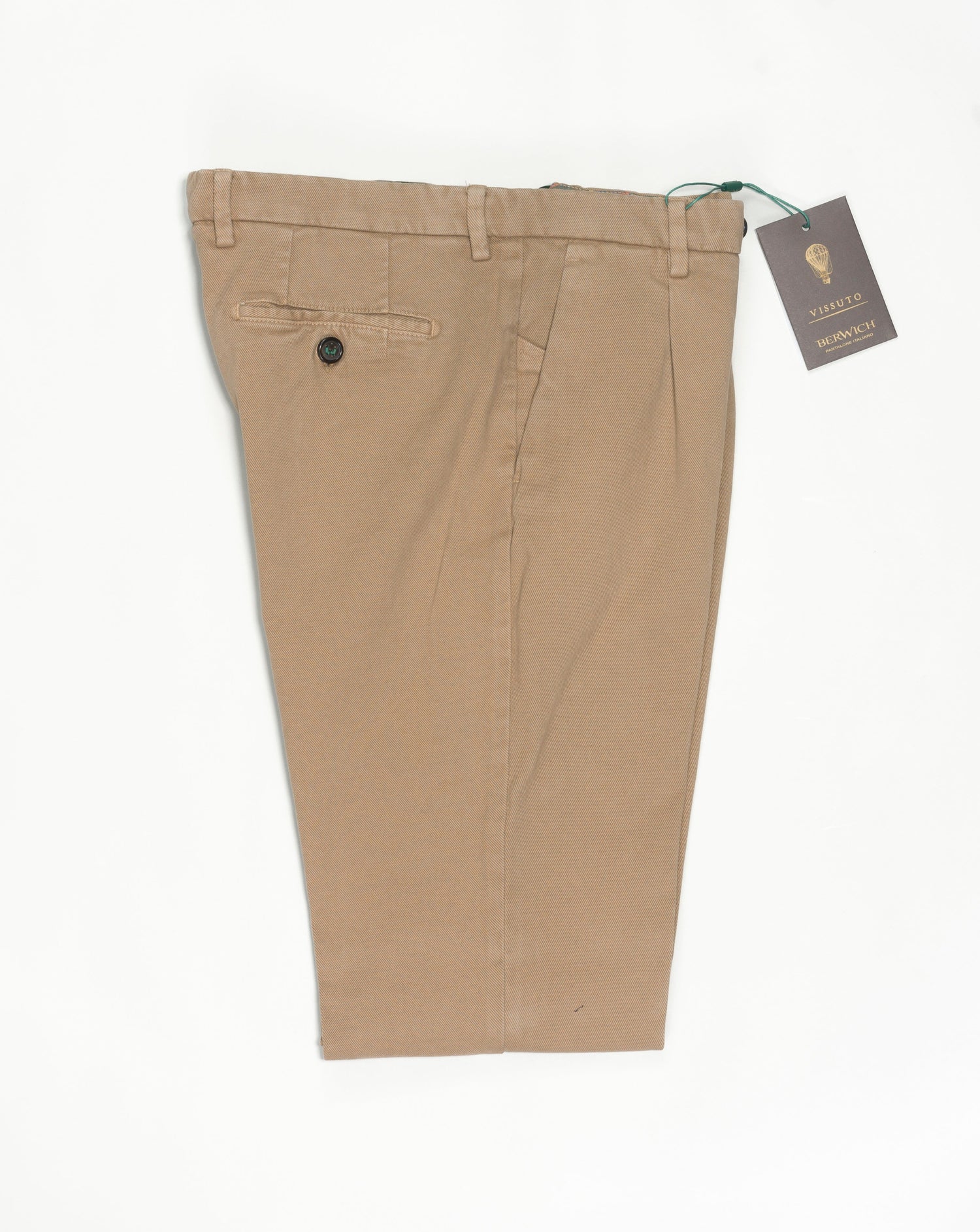 Model: Morello1p-GD Article: dv0101x Composition: 98% Cotton, 2% Elastane Color: Noce / 724 Made in Martina Franca, Italy  Berwich Garment Dyed Heavy Cotton Chinos / Noce