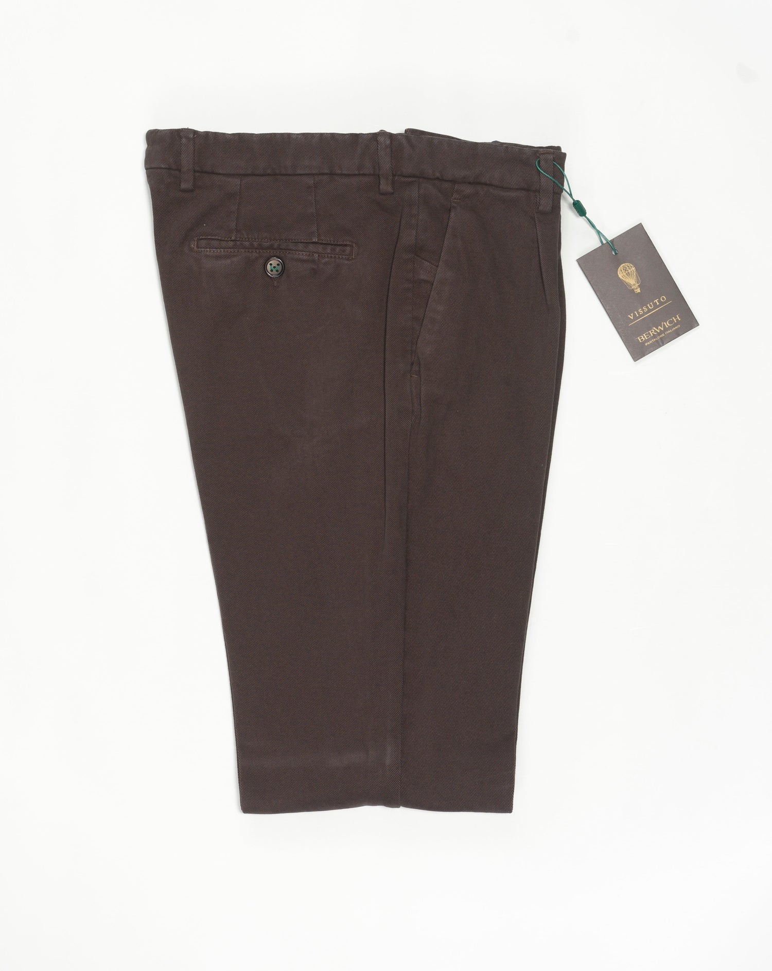 Model: Morello1p-GD Article: dv0101x Composition: 98% Cotton, 2% Elastane Color: Moro / 143 Made in Martina Franca, Italy Berwich Garment Dyed Heavy Cotton Chinos / Moro