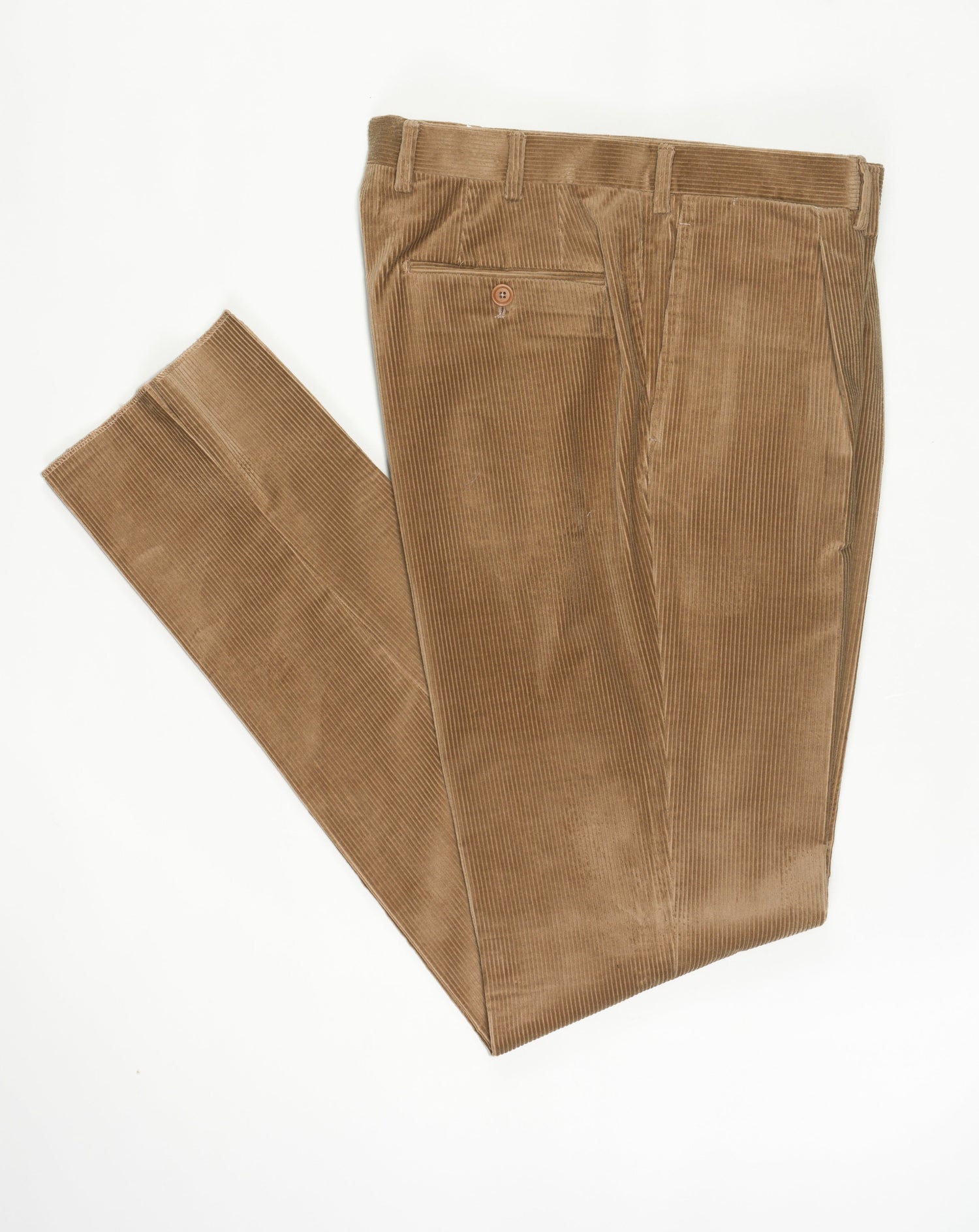 1 pleat De Petrillo Corduroy Trousers / Beige Unfinished hem (to be finished to desired length) Model: B1P Article: TW22028R Color: 1600 / Beige Composition: 98% Cotton 2% Elastan