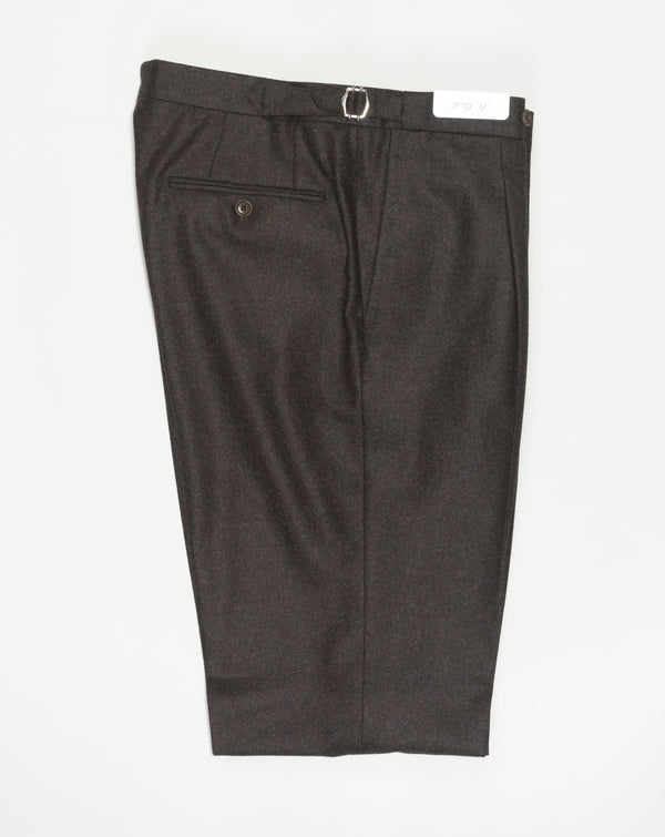 Model: B10 Article: TP00705 Color: 6970 / Brown Composition: 100% Virgin Wool De Petrillo Flannel Trousers / Dark Brown