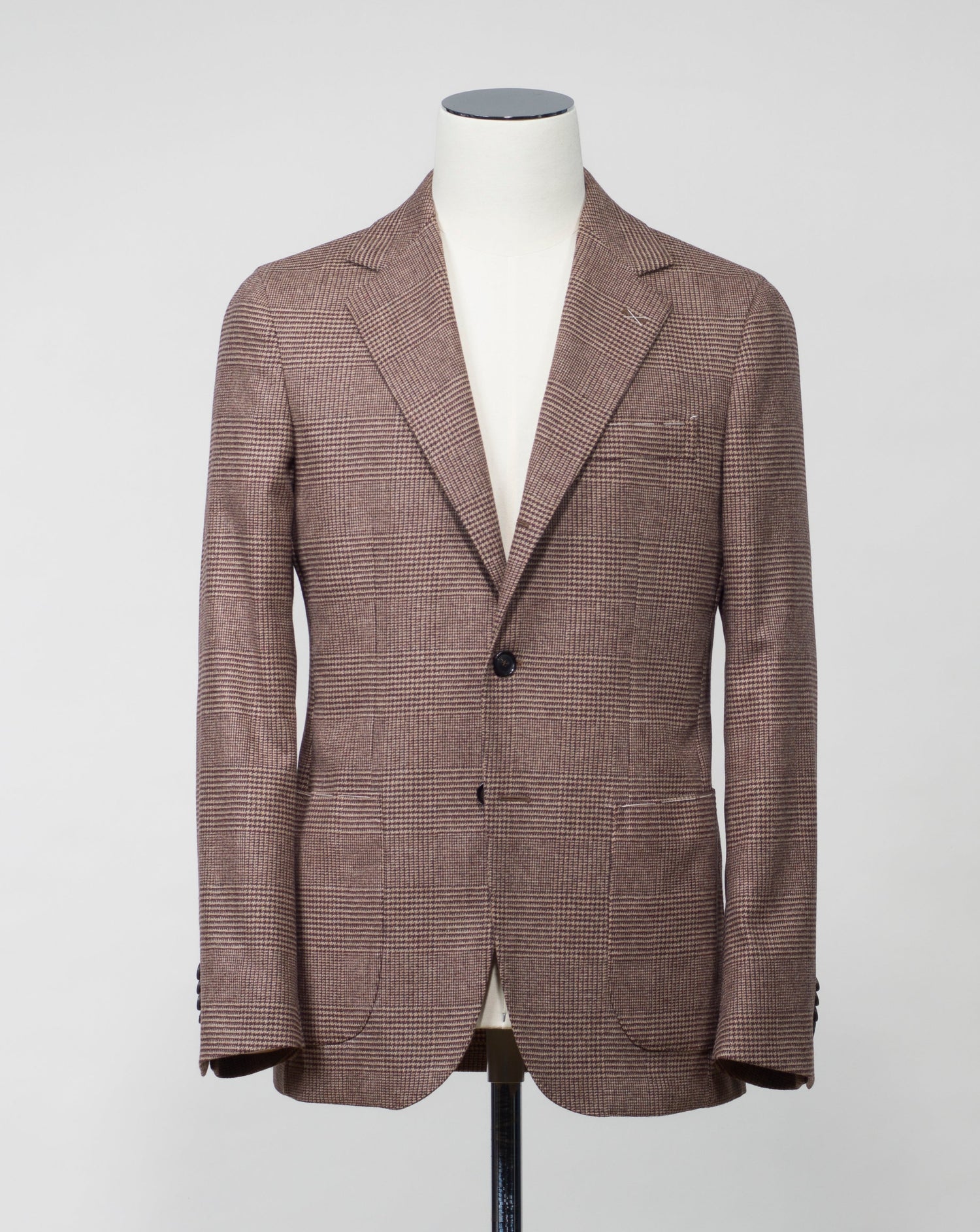 Half lined Unconstructed shoulder 2 patch pockets side vents Model: GJ02 Article: TW22093F Color: 8161 / Brown Composition: 94% Wool 5% Cashmere 1%  Made in Naples, Italy