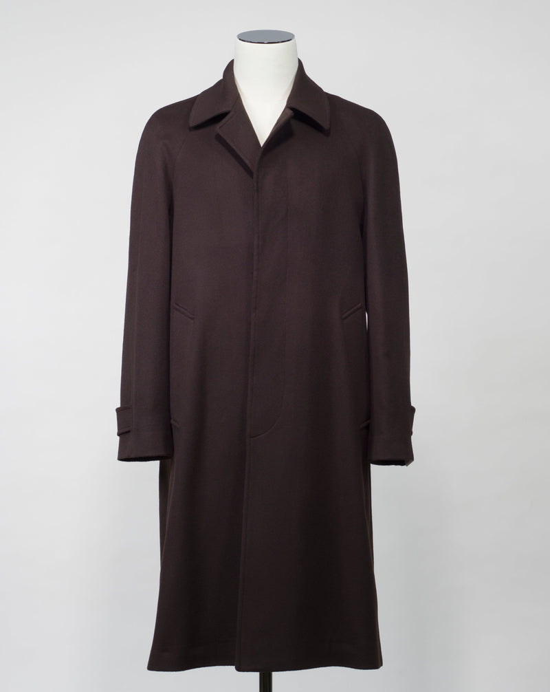 Article: TW22148 Model: Ruffo L Color:  Dark Brown / 6970 Composition: 90% wool 10% cashmere De Petrillo Wool & Cashmere Raglan Coat / Dark Brown
