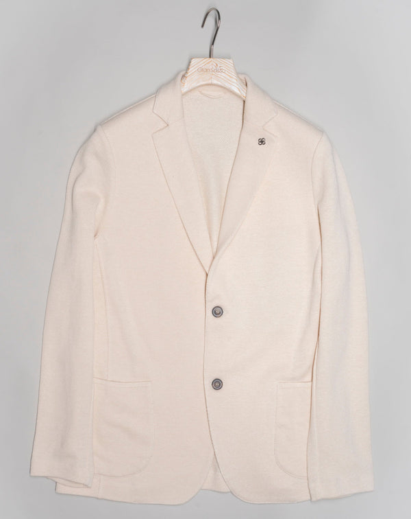 Gran Sasso Linen & Cotton Jersey Jacket / Cream Article: 57156 / 18613 Color: 005 / Cream Composition: 68% Linen 32% Cotton Made in Italy Gran Sasso Linen & Cotton Jersey Jacket / Cream