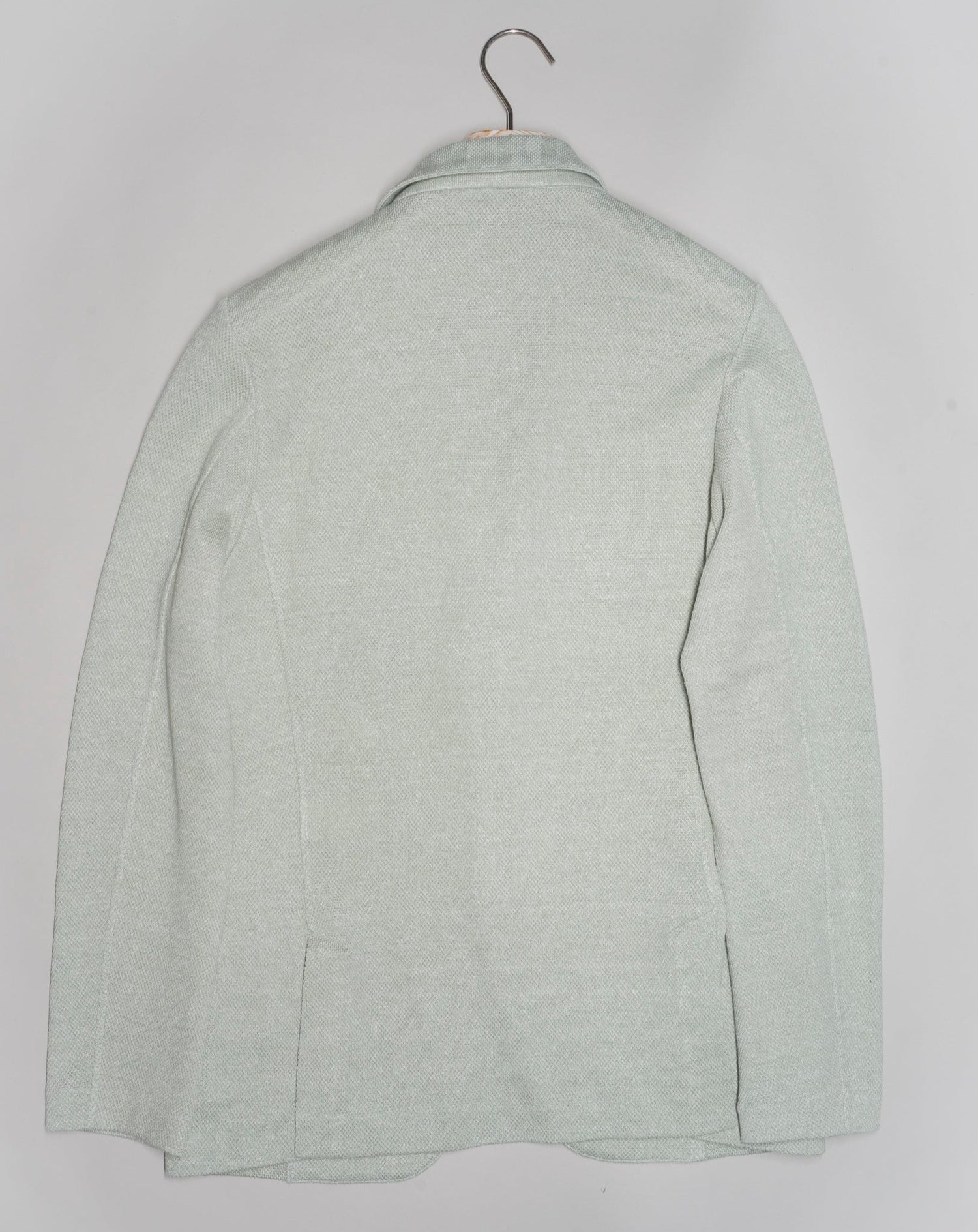 Article: 57156 / 18613 Color: 410 / Light Mint Composition: 68% Linen 32% Cotton Made in Italy Gran Sasso Linen & Cotton Jersey Jacket / Light Mint
