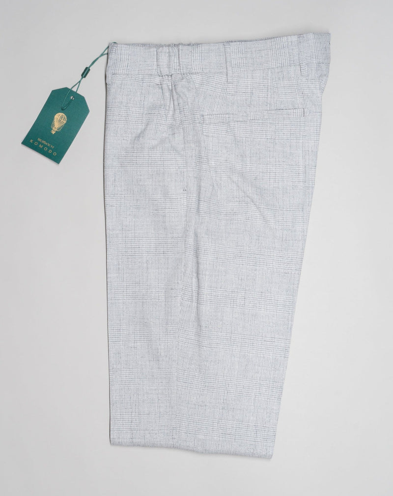 Composition: 99% Cotton 1% Elastan Prince of Wales checked Model: Morello Elax Article: ts1635x Color: Light Grey (Ice) Made in Martina Franca, Italy Berwich Morello Elax Cotton Stretch Trousers / Light Grey