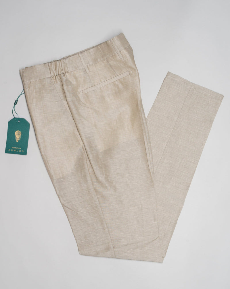 Composition: 50% wool & 50% linen Elastic waist adjuster on both sides Model: Morello Elax Article: zg1554 Color: Navy Made in Martina Franca, Italy Berwich Morello Elax Wool & Linen Trousers / Desert