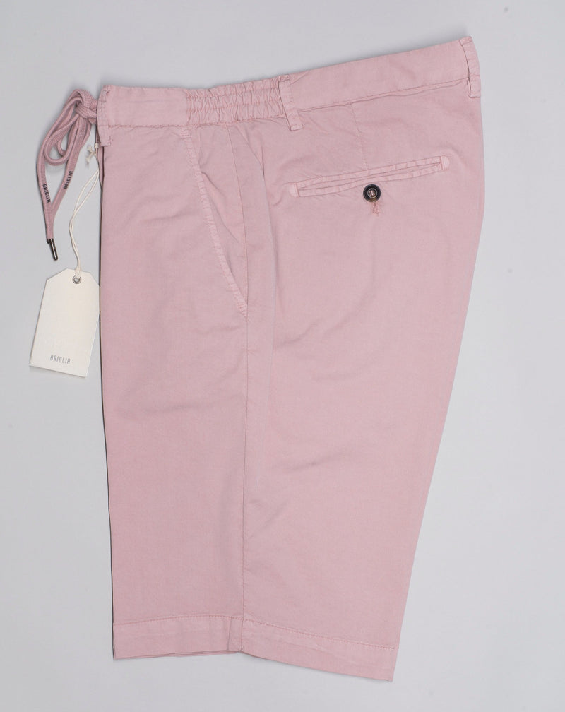 Briglia casual bermudas with drawstrings and elastic adjustments on both sides. Style: Malibu Art 323051 Composition:   64% Tencel, 32% Cotton, 4% Elastan Color: 69 / Dusty Rose Flat front with drawstrings  Elastic  integrated adjuster on both side Made in Naples, Italy