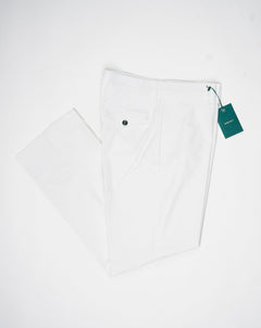 <ul> <li>Composition: 92% Cotton 8% Elastan</li> <li>Article: ol1211x</li> <li>Model: lucano long</li> <li>Color: Chalk</li> <li>Made in Martina Franca, Italy</li> </ul>