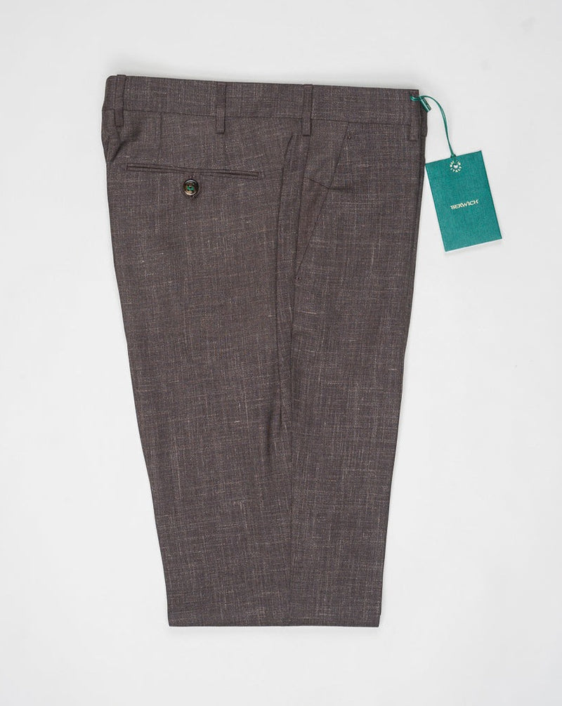 <ul> <li>Fabric: <span data-mce-fragment="1">Loro Piana Summertime: 71% Virgin wool natural stretch 15% Silk 14% Linen</span></li> <li>Model: Morello</li> <li>Art. lp183u</li> <li>Color:&nbsp;Brown</li> <li>Made in Martina Franca, Puglia, Italy</li> </ul>